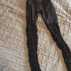 Beyond Yoga legs for days size small